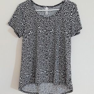 LuLaRoe Classic T - M